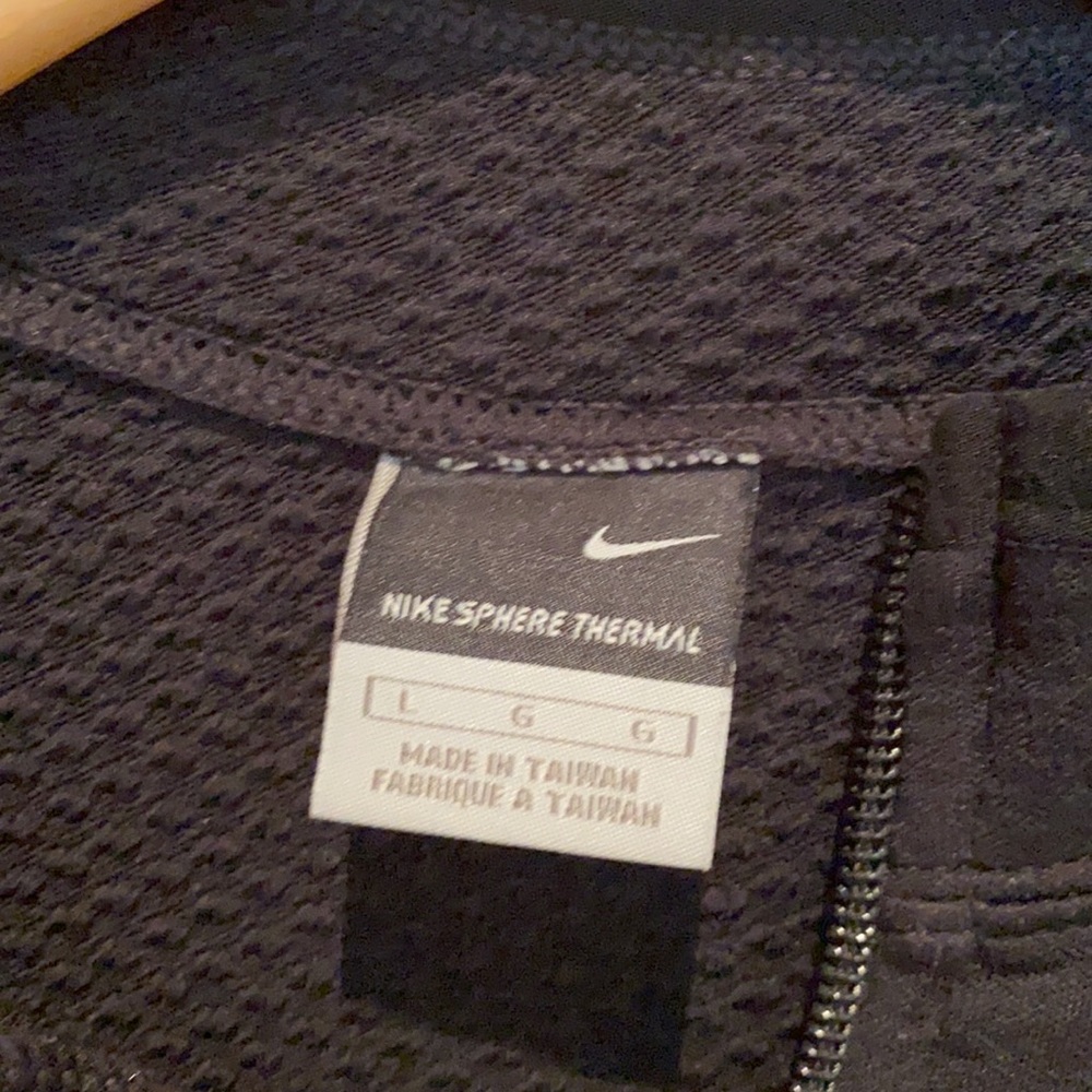 NWOT NIKE JACKET - Picture 2 of 5